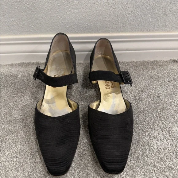 Salvatore Ferragamo Black Flats with Buckle - Picture 2 of 6